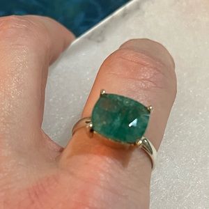 Elegant Green Gemstone Ring